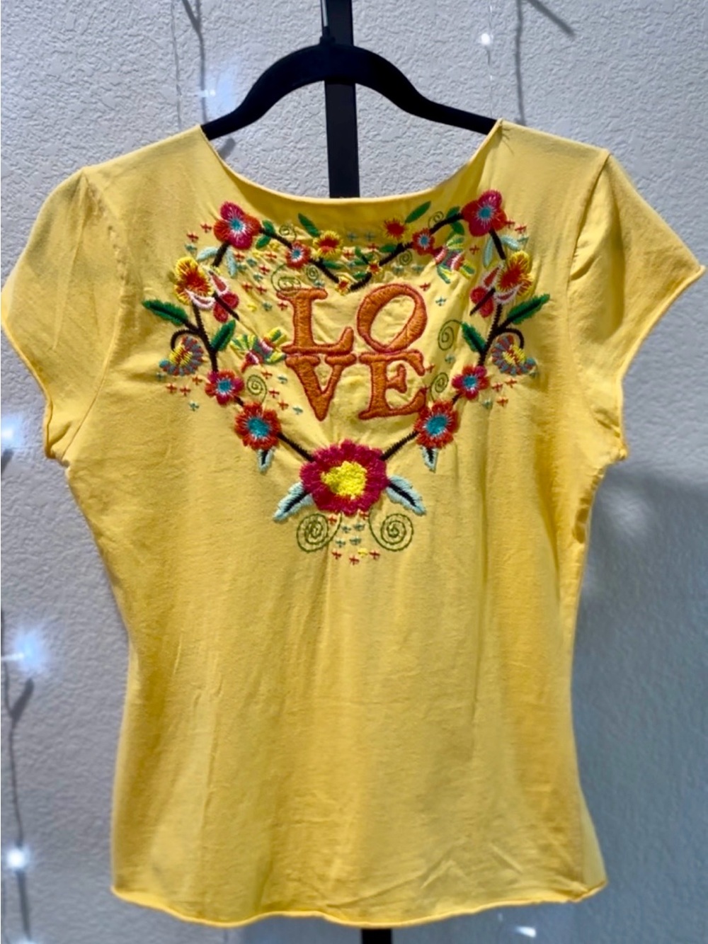 Johnny Was Yellow Embroidered V-Neck Short Sleeve Top💛🌺 - Picture 3 of 3